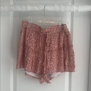Floral Women's Shorts - Pink